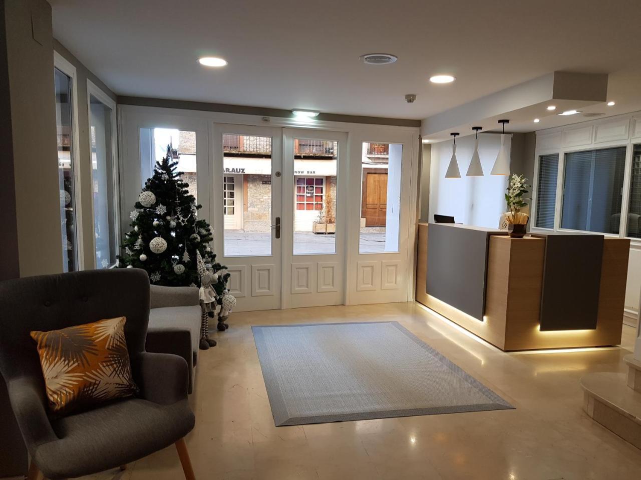 Ciudad De Jaca Hotel Kültér fotó