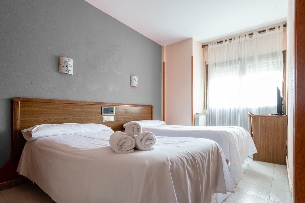 Ciudad De Jaca Hotel Kültér fotó