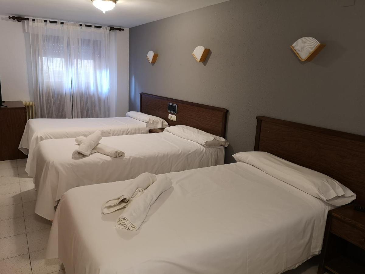 Ciudad De Jaca Hotel Kültér fotó