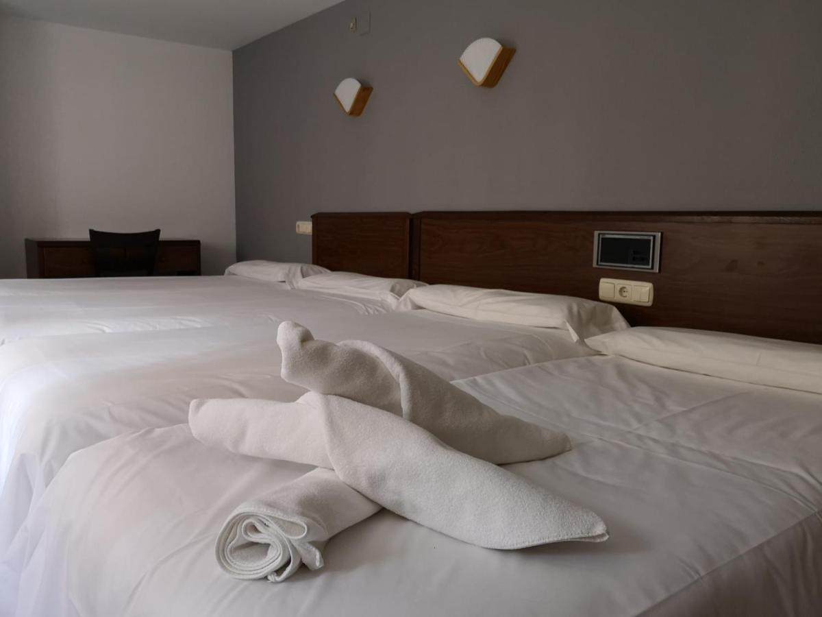 Ciudad De Jaca Hotel Kültér fotó