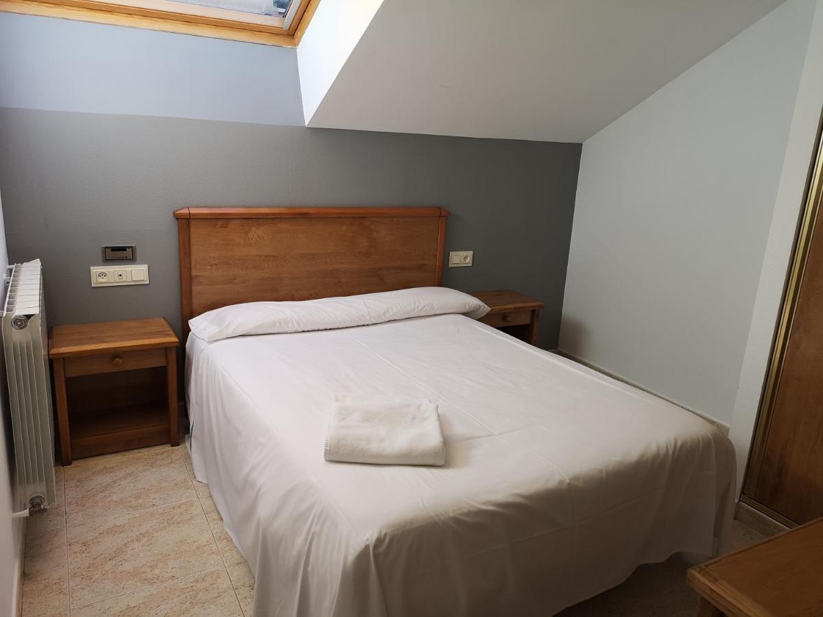 Ciudad De Jaca Hotel Kültér fotó